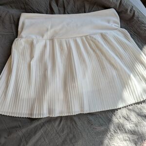 Chic White Pleated A-Line Skirt